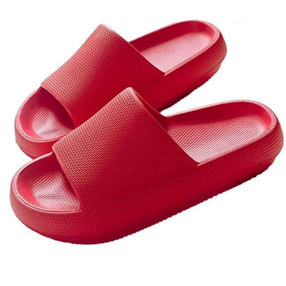Pillow Slides Slippers‎ Thick Sole Sandals in Red. Size 7/8